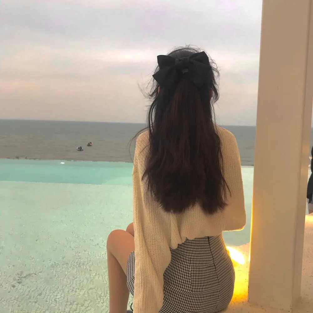 纯真小镇的夫人